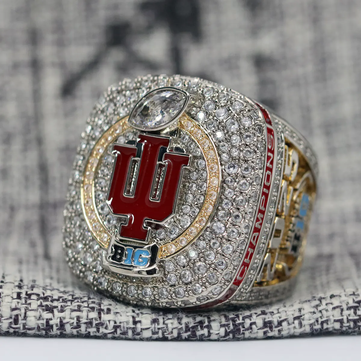 2026 Indiana Hoosiers BIG10 championship ring replica with custom name – Premium Series NCAA Rings 2025 Indiana Hoosiers 7 2026 Indiana Hoosiers BIG10 championship ring replica with custom name – Premium Series NCAA Rings 2025 Indiana Hoosiers 7